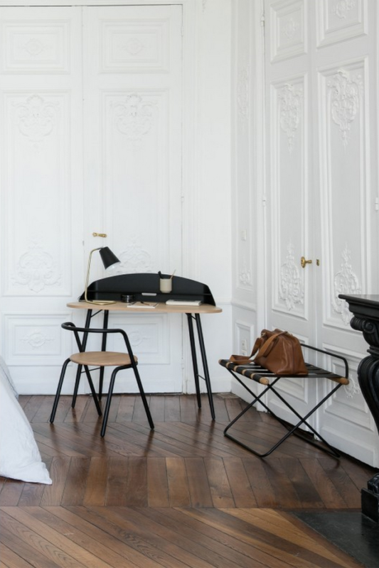 Bureau noir en métal armand et chaise en métal noir edgar Resistub