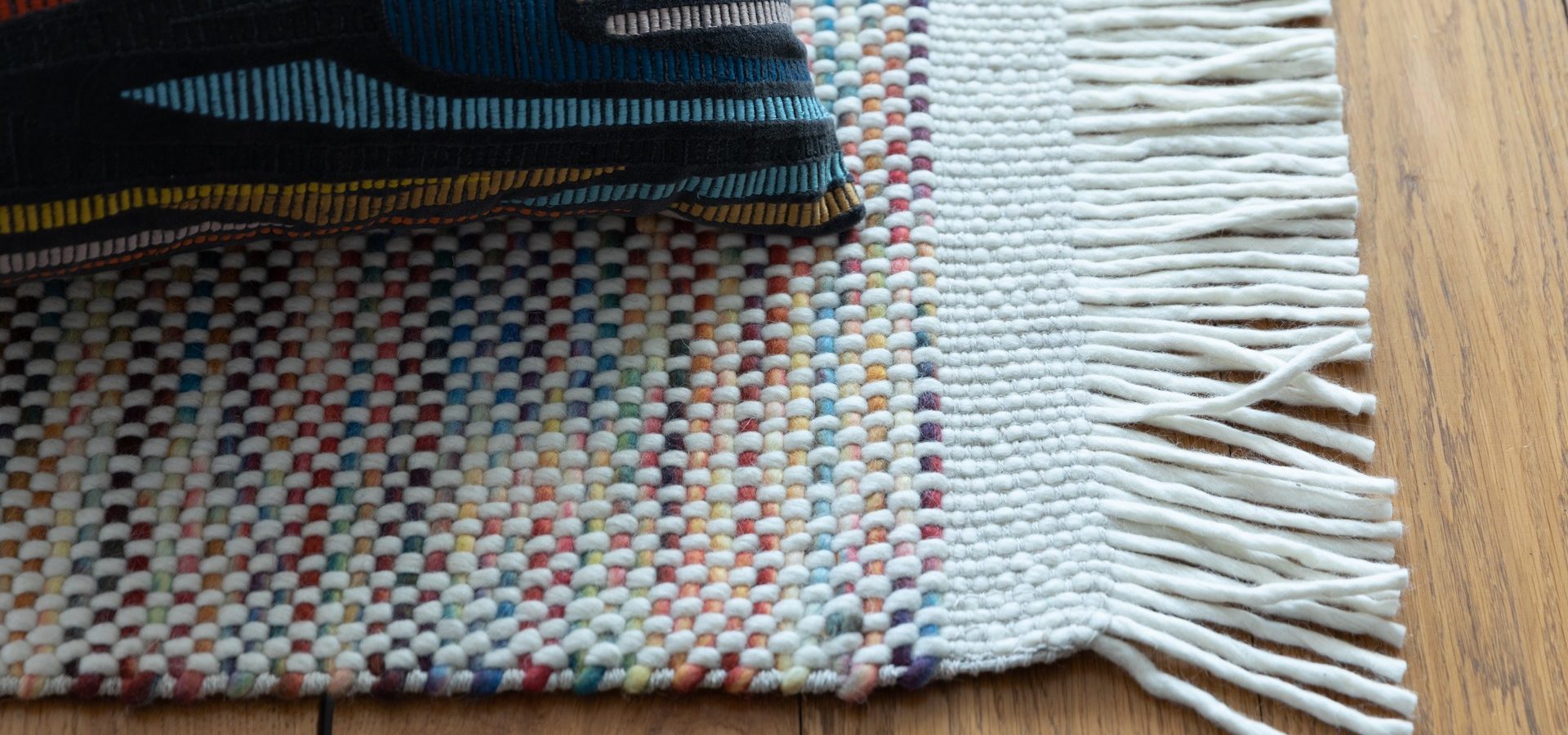 sde-vivaraise-kulti-tapis-multicolore-laine-polyester-label-maison-nantes.