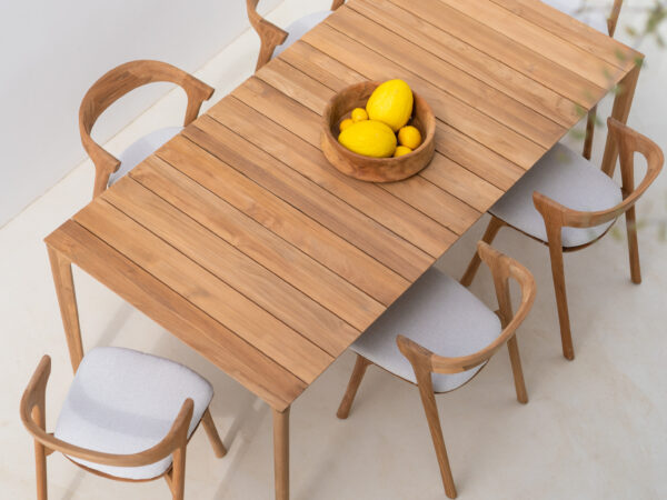 Table BOK repas extérieur avec chaises Ethnicraft - Label Maison