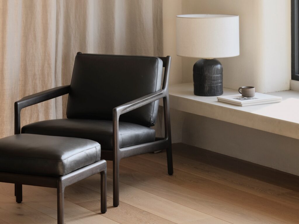 ethnicraft fauteuil cuir noir